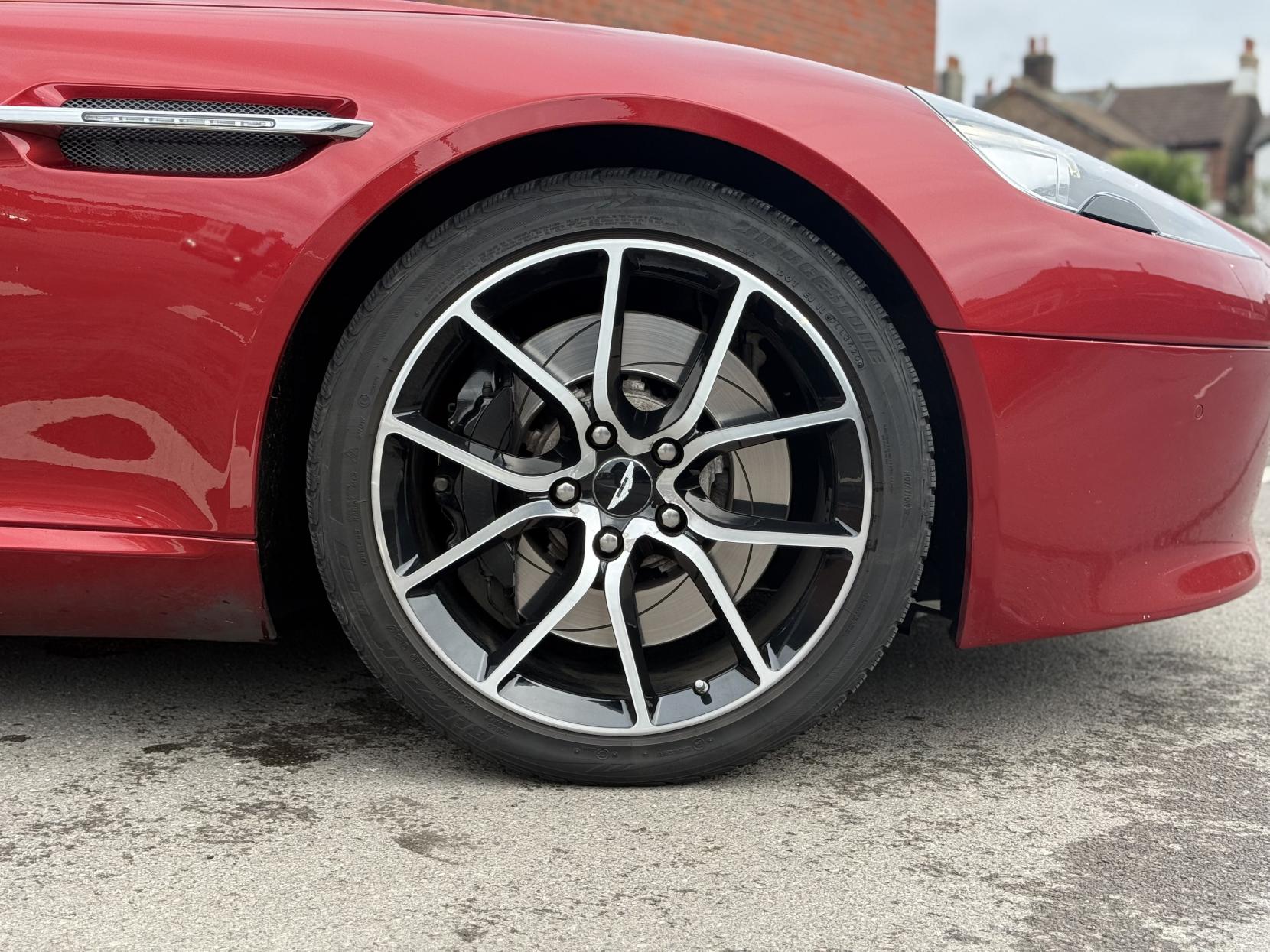 Aston Martin Rapide S 6.0 V12 S Saloon 4dr Petrol T-TronicII Euro 5 (550 bhp)