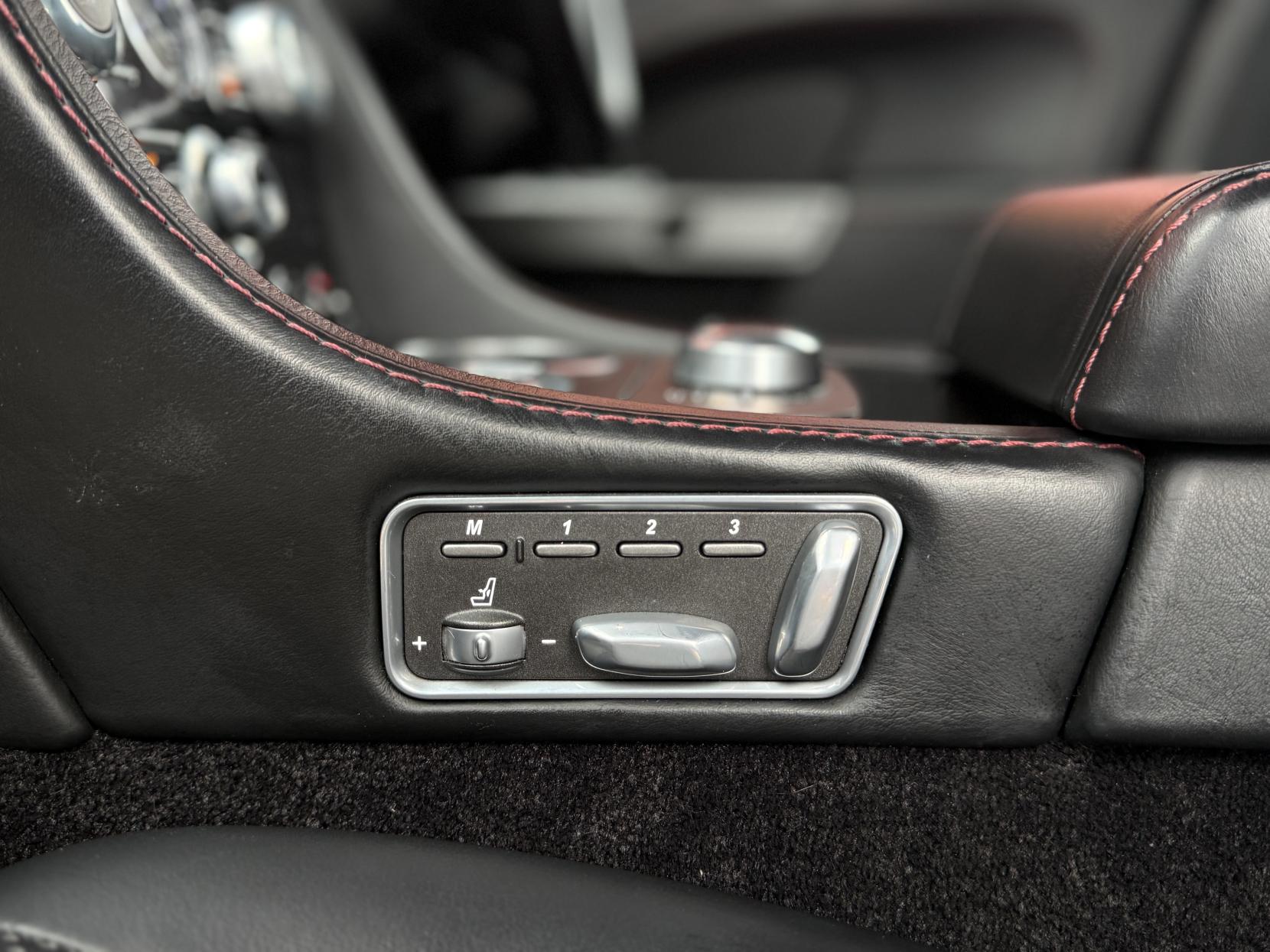 Aston Martin Rapide S 6.0 V12 S Saloon 4dr Petrol T-TronicII Euro 5 (550 bhp)