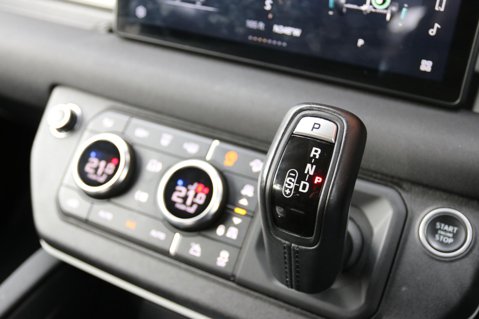 Land Rover Defender 110 2.0 SD4 S SUV 5dr Diesel Auto 4WD Euro 6 (s/s) (200 ps)