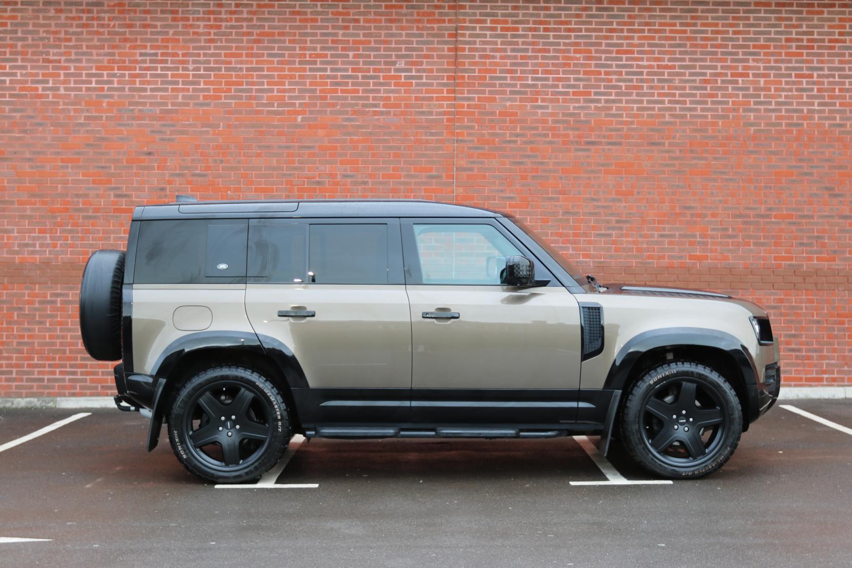 Land Rover Defender 110 2.0 SD4 S SUV 5dr Diesel Auto 4WD Euro 6 (s/s) (200 ps)