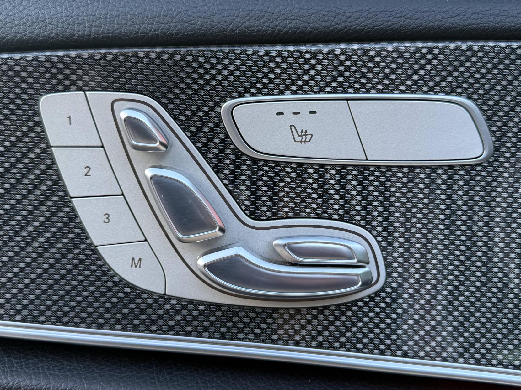 Mercedes-Benz E Class 2.0 E220d AMG Line (Premium Plus) Saloon 4dr Diesel G-Tronic+ Euro 6 (s/s) (194 ps)