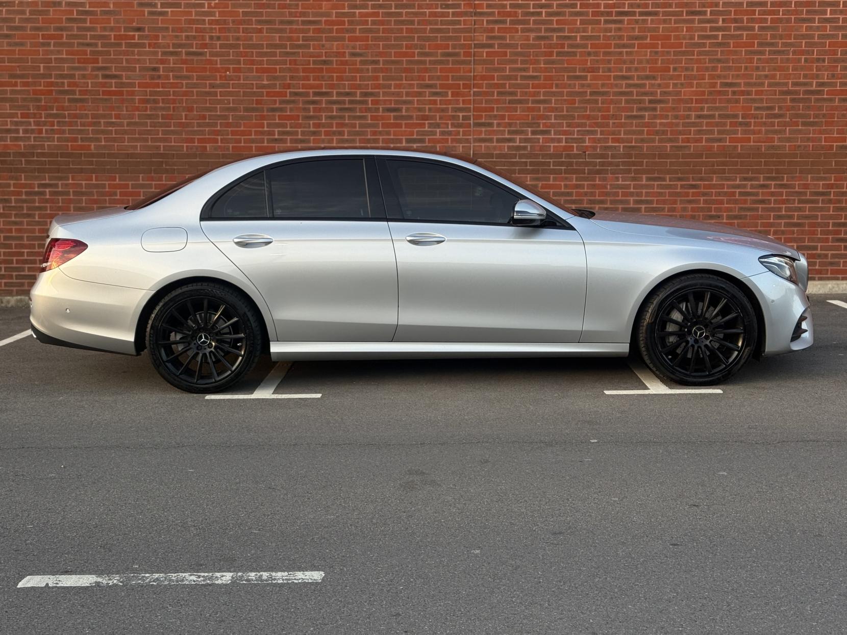 Mercedes-Benz E Class 2.0 E220d AMG Line (Premium Plus) Saloon 4dr Diesel G-Tronic+ Euro 6 (s/s) (194 ps)