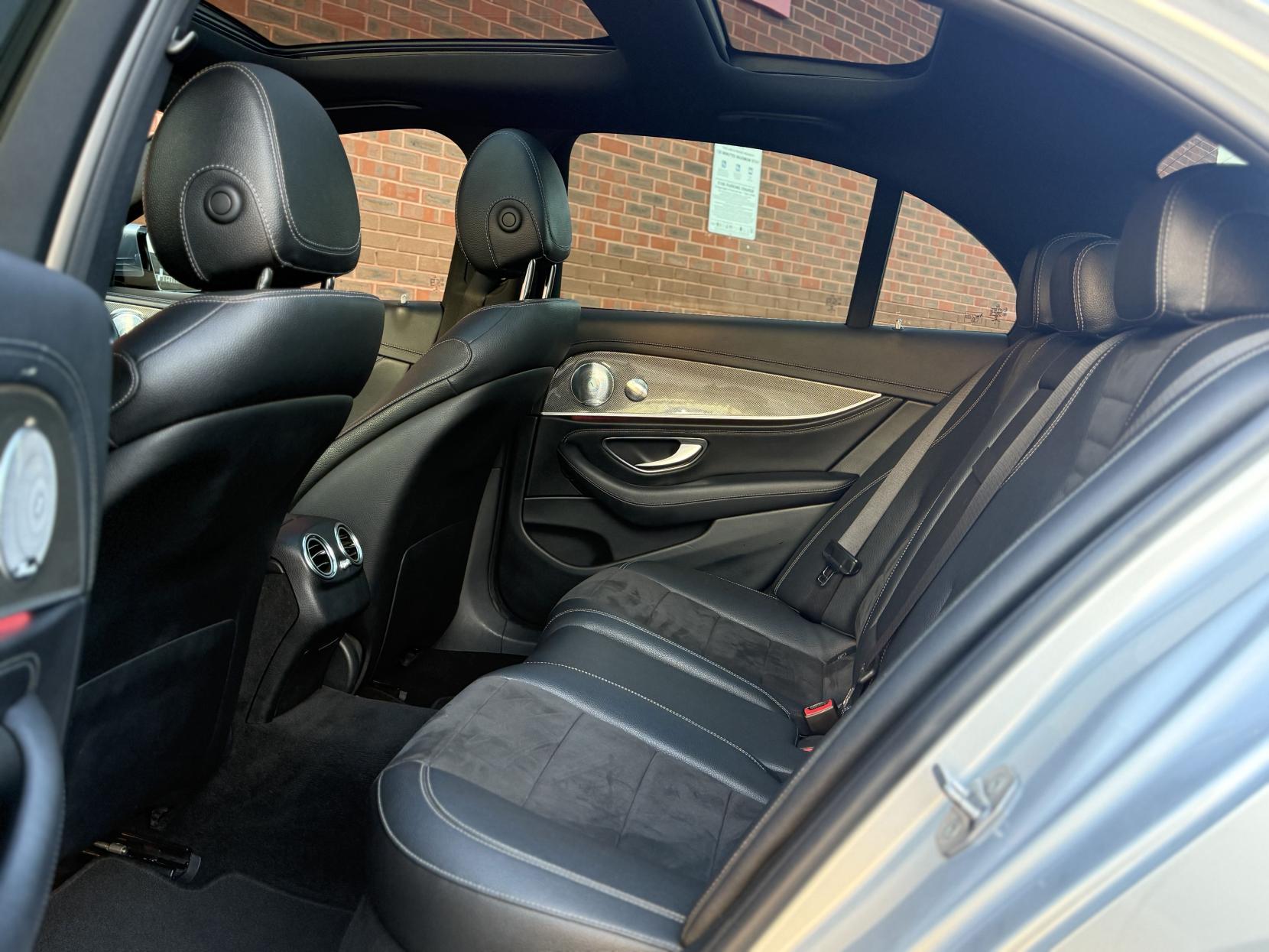 Mercedes-Benz E Class 2.0 E220d AMG Line (Premium Plus) Saloon 4dr Diesel G-Tronic+ Euro 6 (s/s) (194 ps)