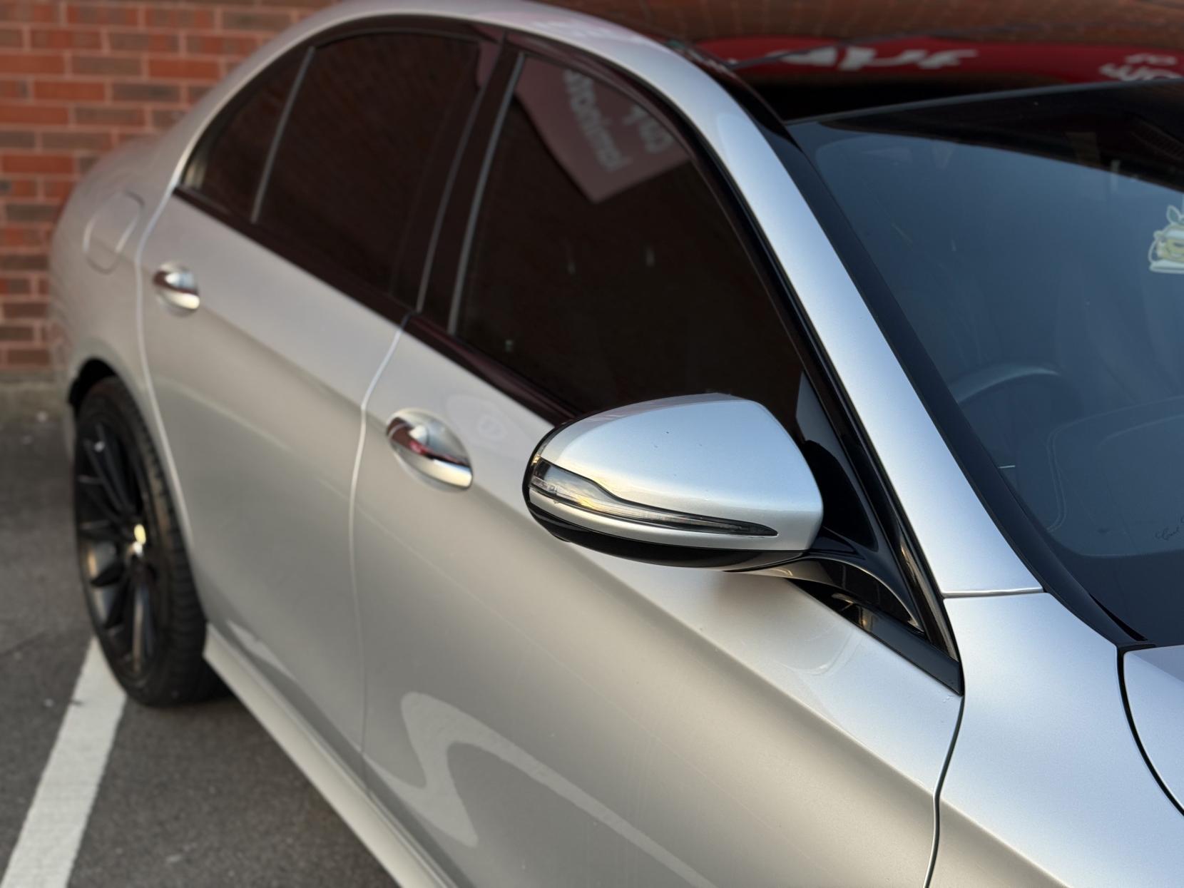 Mercedes-Benz E Class 2.0 E220d AMG Line (Premium Plus) Saloon 4dr Diesel G-Tronic+ Euro 6 (s/s) (194 ps)