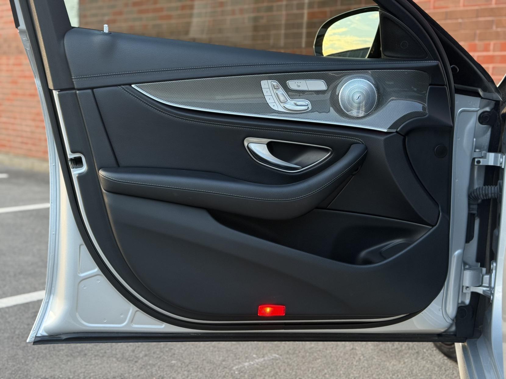 Mercedes-Benz E Class 2.0 E220d AMG Line (Premium Plus) Saloon 4dr Diesel G-Tronic+ Euro 6 (s/s) (194 ps)