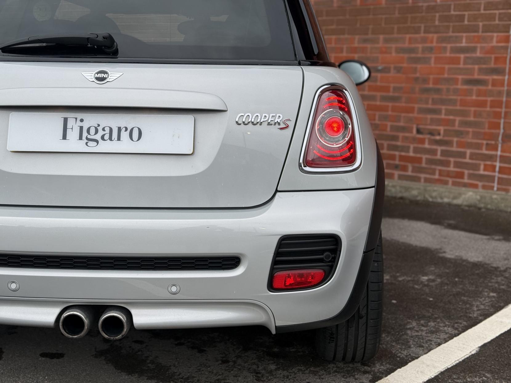 MINI Hatch 1.6 Cooper S Hatchback 3dr Petrol Manual Euro 5 (s/s) (184 ps)