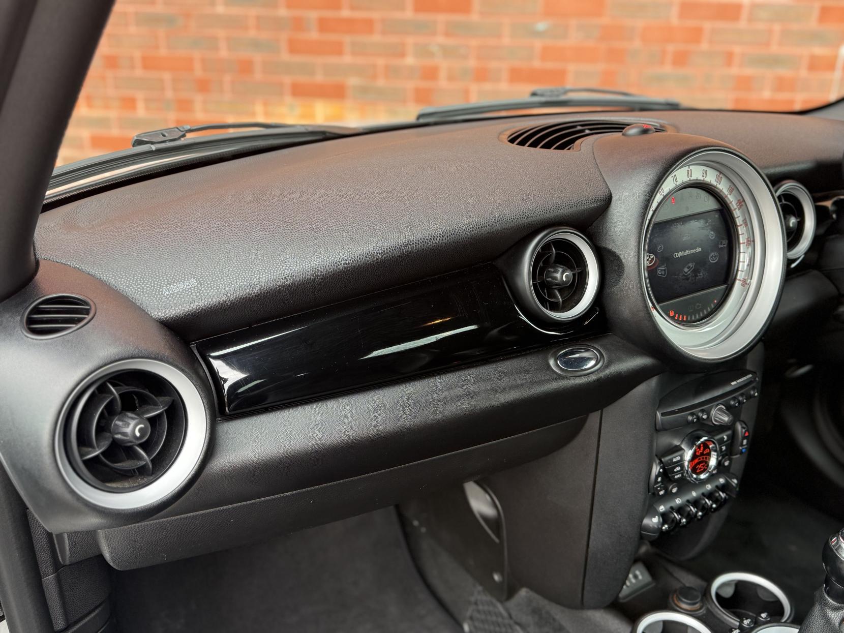 MINI Hatch 1.6 Cooper S Hatchback 3dr Petrol Manual Euro 5 (s/s) (184 ps)