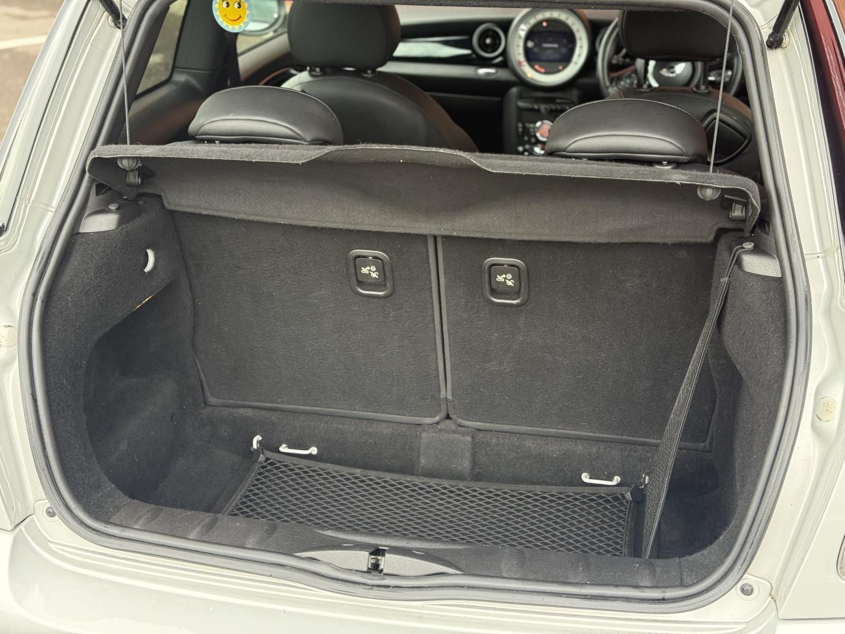 MINI Hatch 1.6 Cooper S Hatchback 3dr Petrol Manual Euro 5 (s/s) (184 ps)