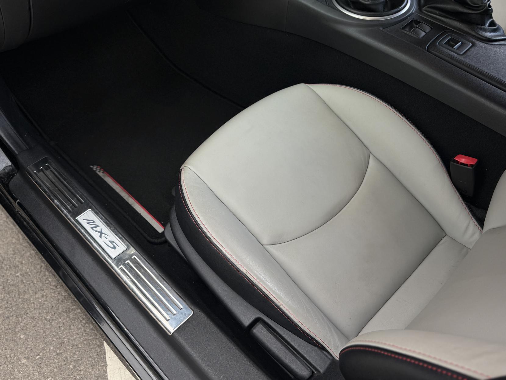 Mazda MX-5 2.0i Kuro Roadster 2dr Petrol Manual Euro 5 (160 ps)