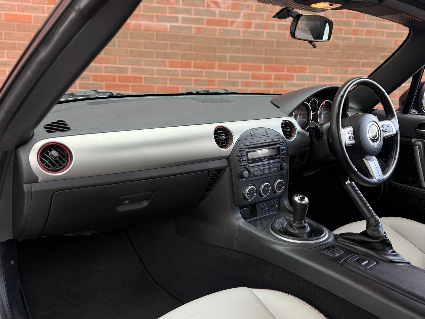 Mazda MX-5 2.0i Kuro Roadster 2dr Petrol Manual Euro 5 (160 ps)