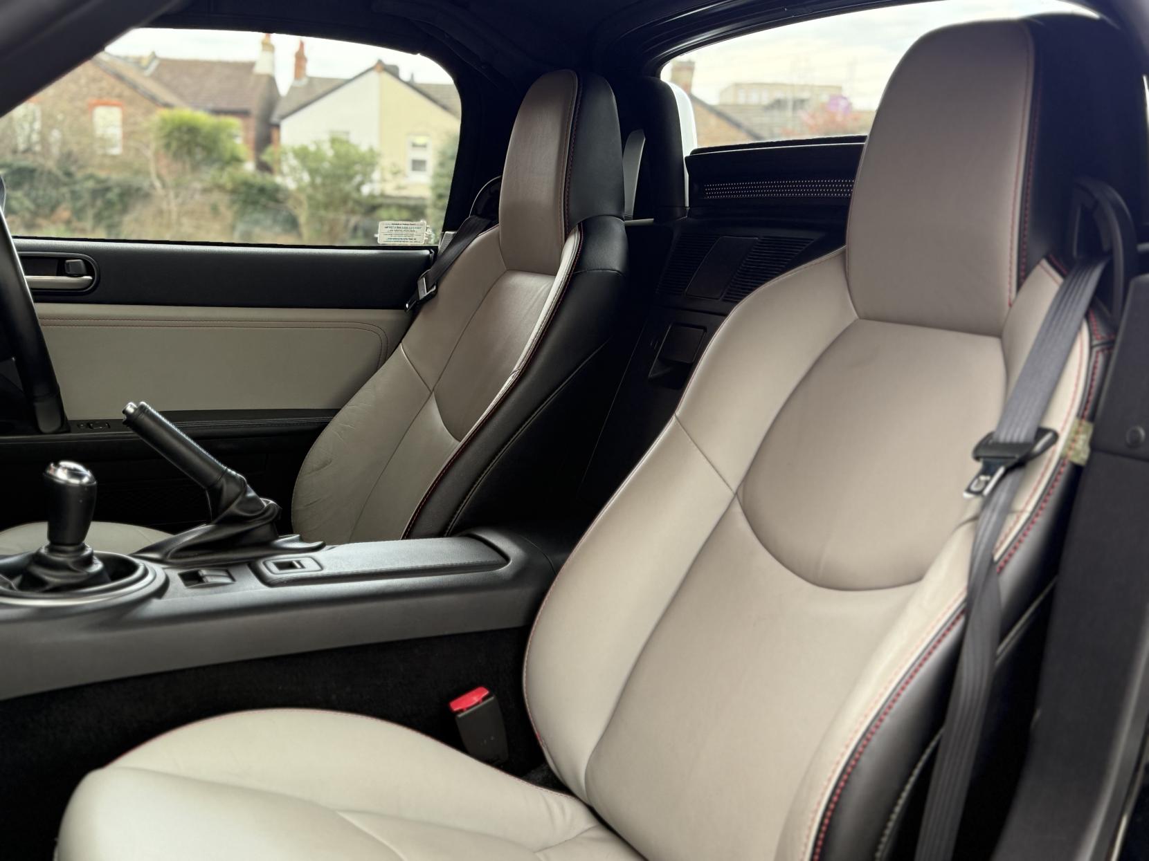 Mazda MX-5 2.0i Kuro Roadster 2dr Petrol Manual Euro 5 (160 ps)