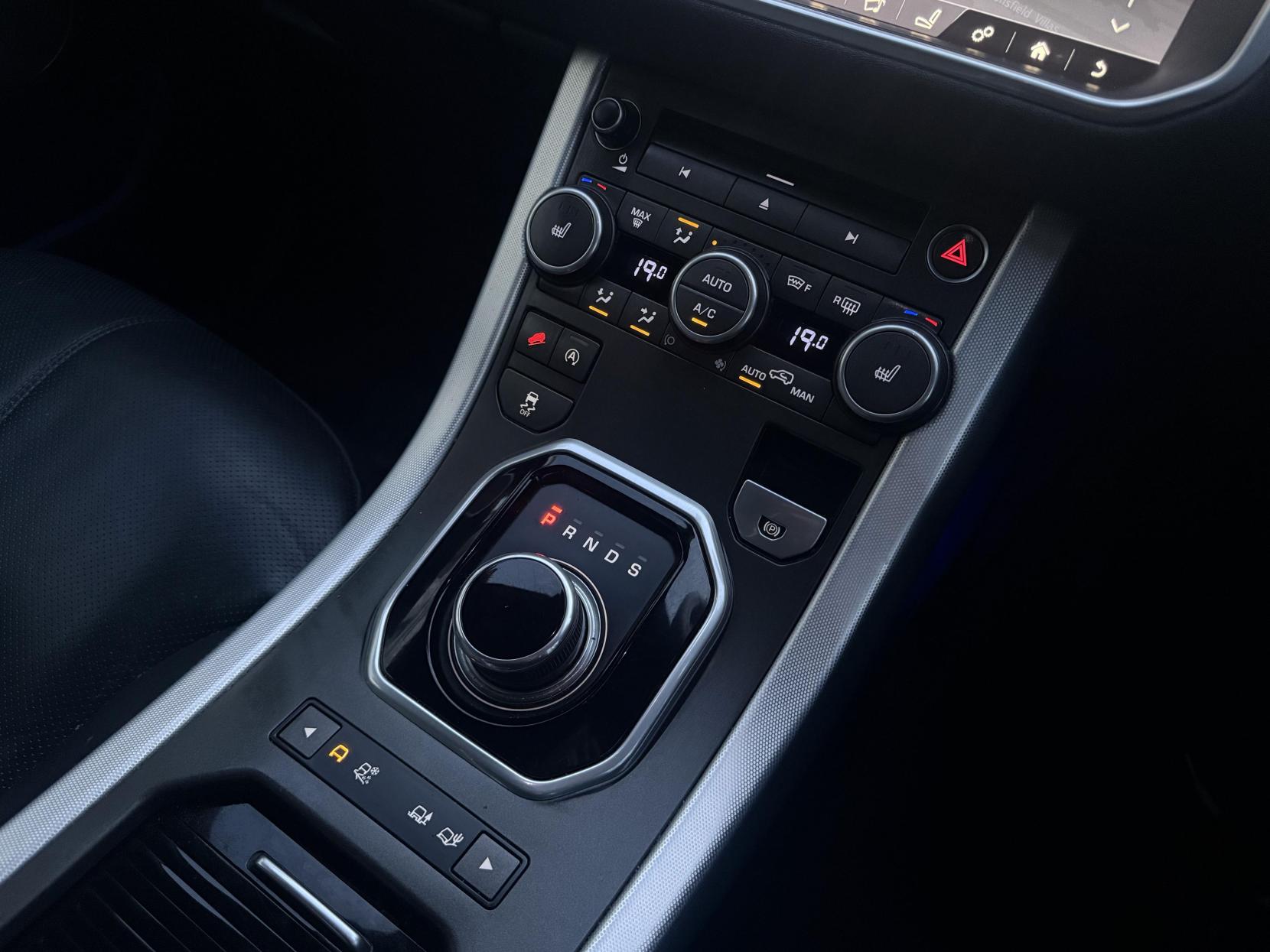 Land Rover Range Rover Evoque 2.0 TD4 HSE Dynamic SUV 5dr Diesel Auto 4WD Euro 6 (s/s) (180 ps)