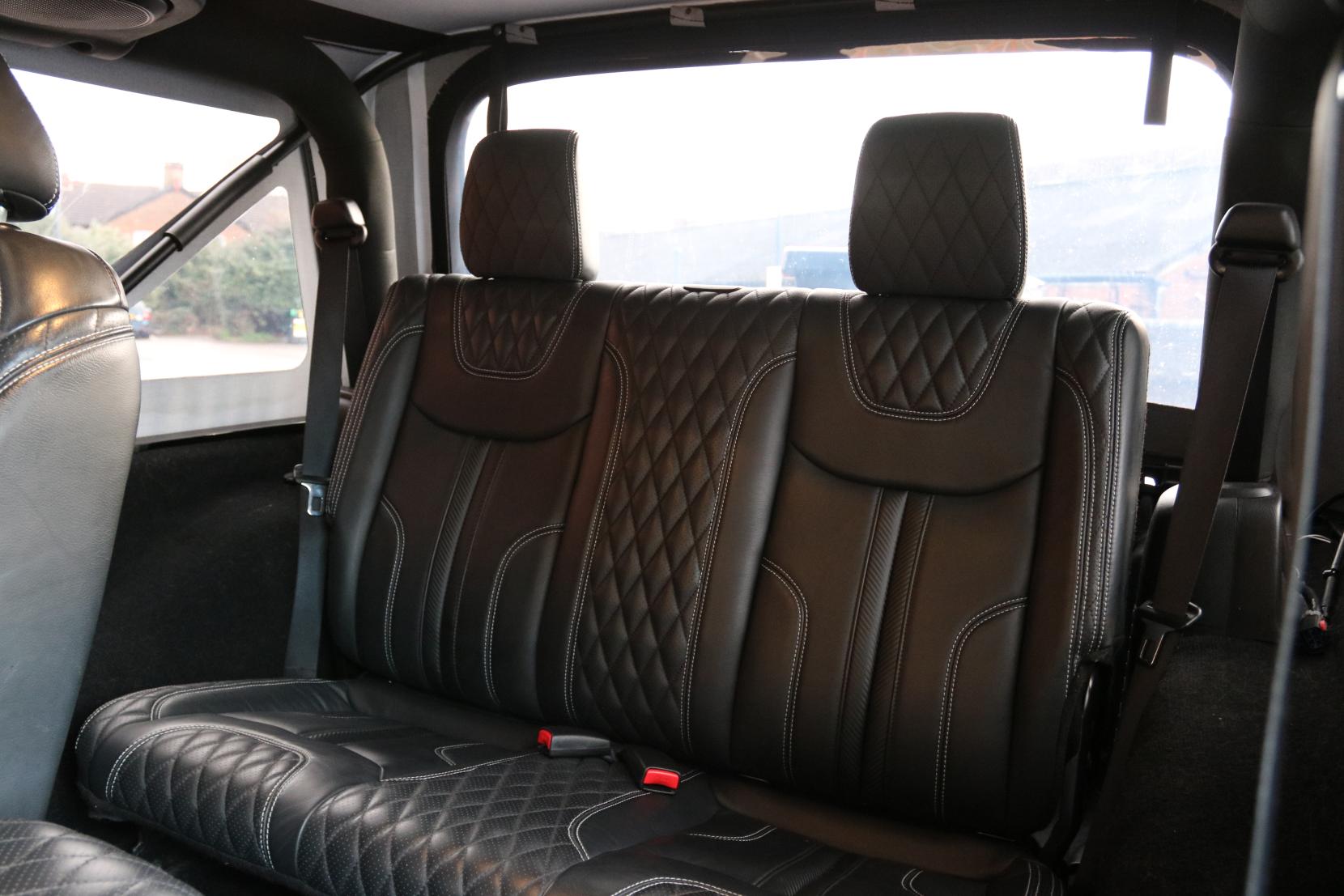 Jeep Wrangler 2.8 CRD Sahara SUV 2dr Diesel Auto 4WD Euro 5 (197 bhp)