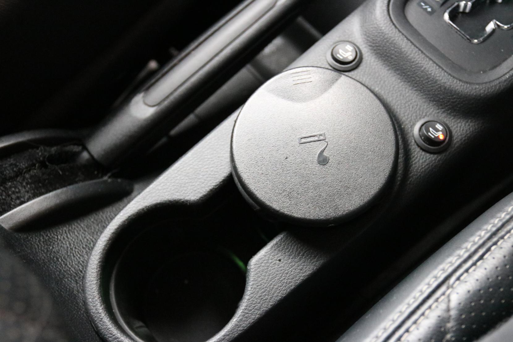 Jeep Wrangler 2.8 CRD Sahara SUV 2dr Diesel Auto 4WD Euro 5 (197 bhp)