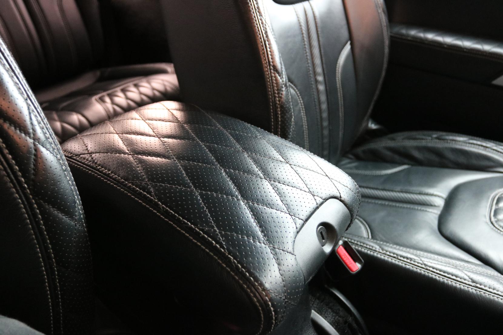 Jeep Wrangler 2.8 CRD Sahara SUV 2dr Diesel Auto 4WD Euro 5 (197 bhp)