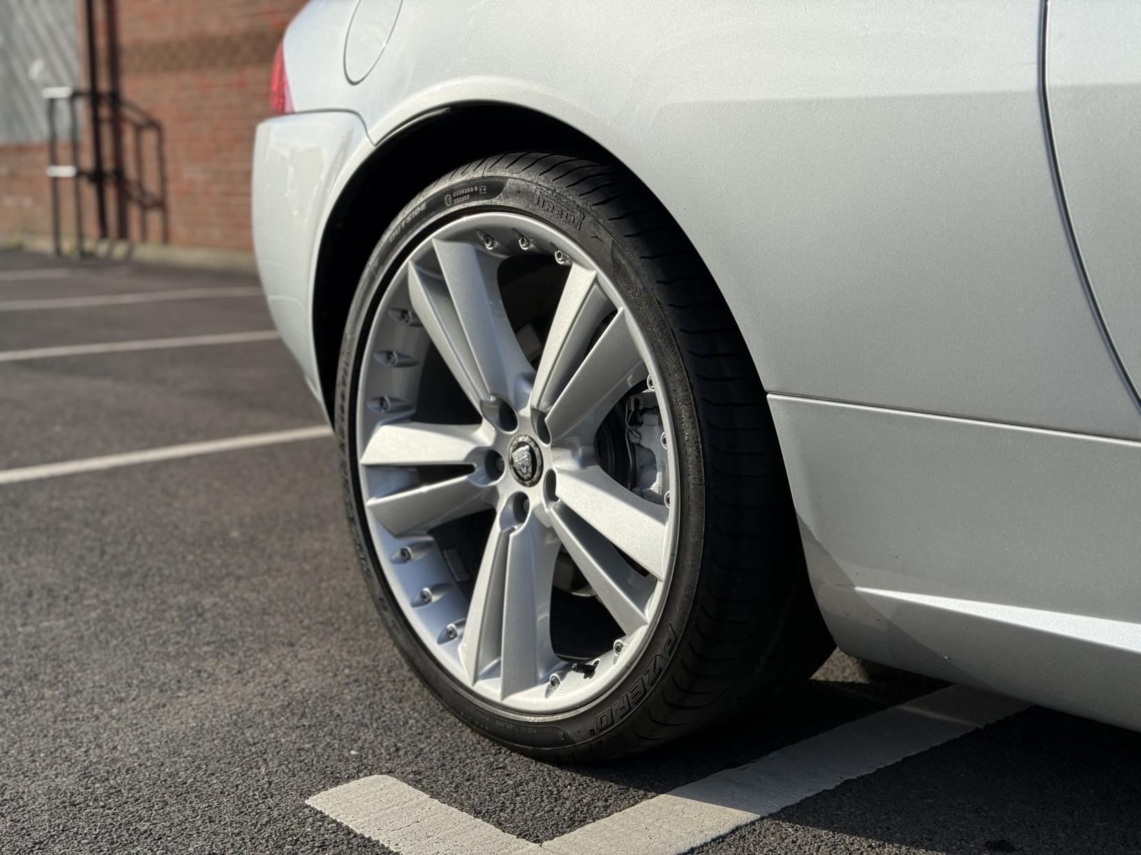 Jaguar XK 5.0 V8 Portfolio Convertible 2dr Petrol Auto Euro 5 (385 ps)