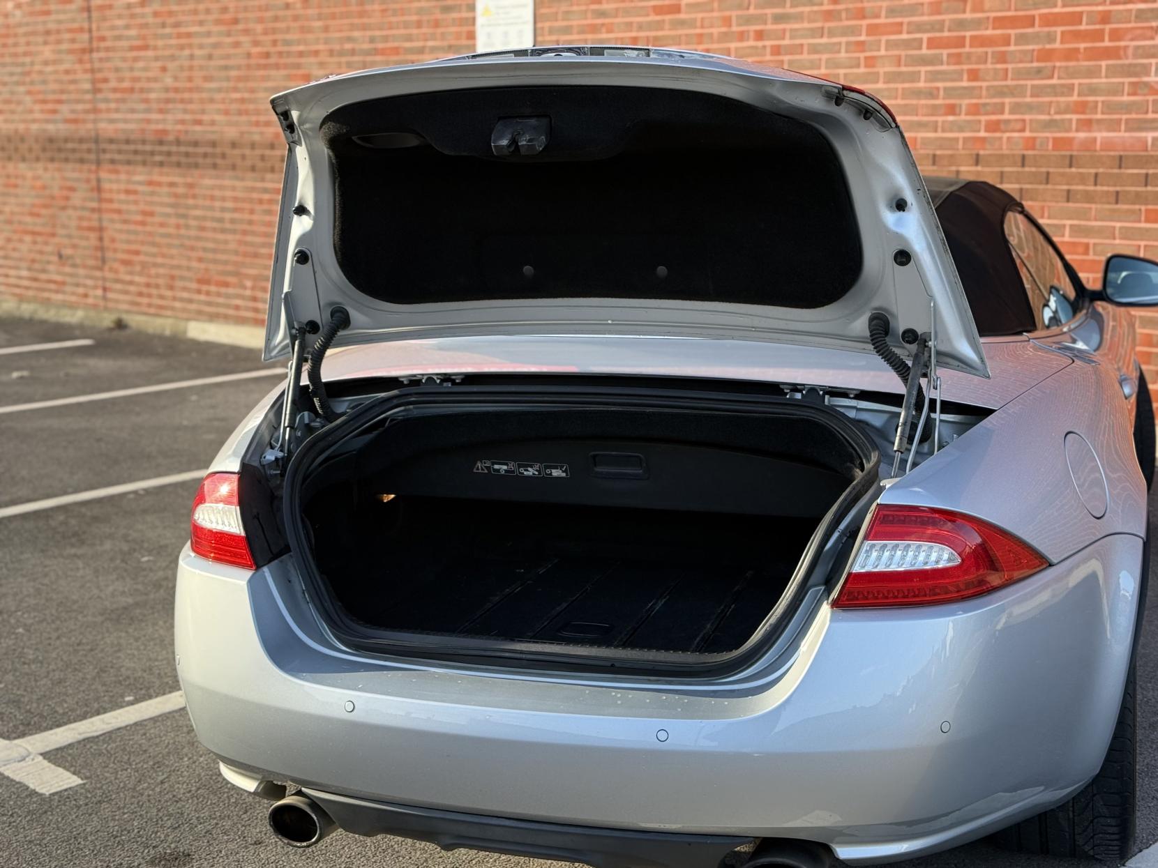 Jaguar XK 5.0 V8 Portfolio Convertible 2dr Petrol Auto Euro 5 (385 ps)