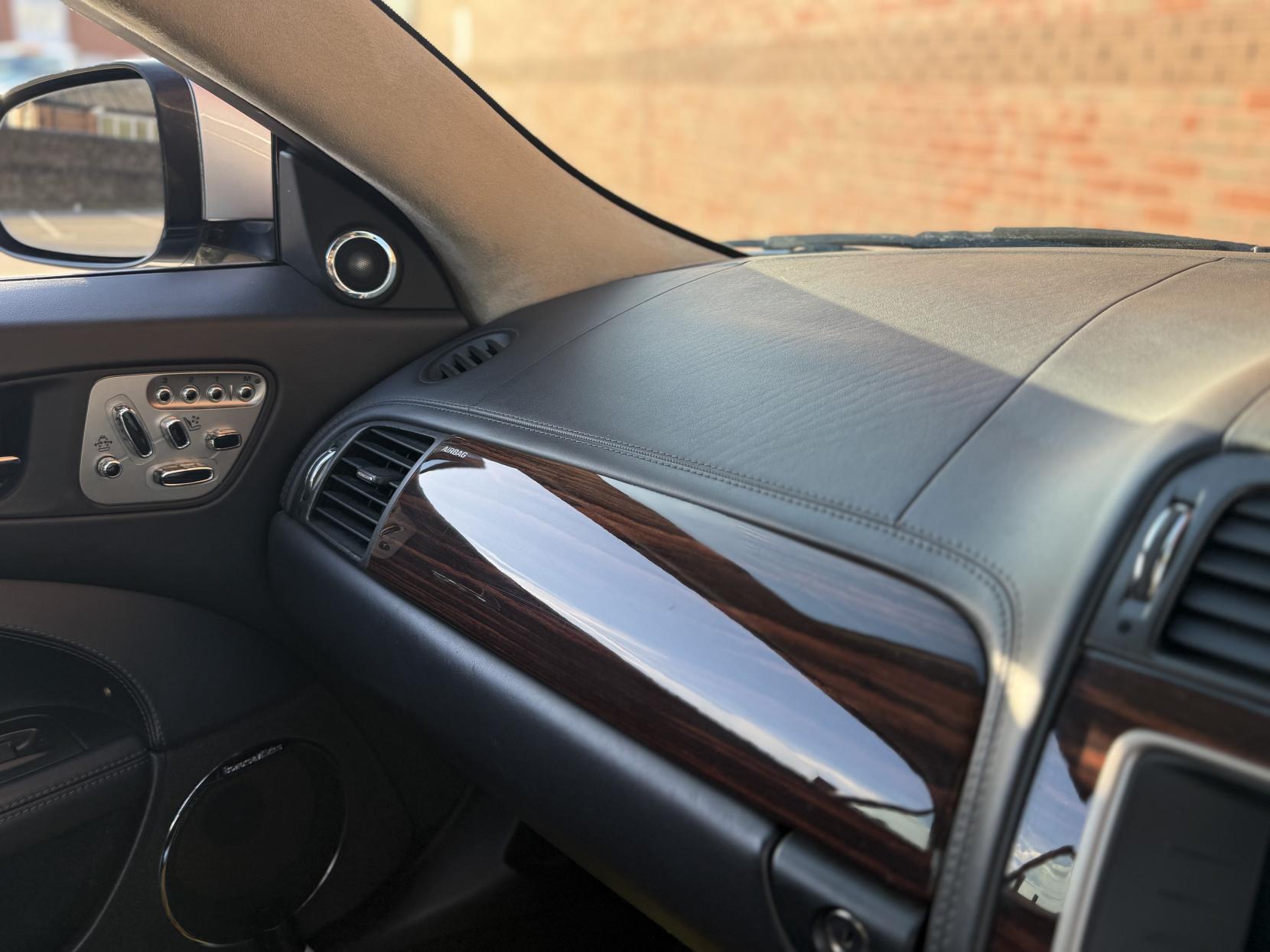 Jaguar XK 5.0 V8 Portfolio Convertible 2dr Petrol Auto Euro 5 (385 ps)