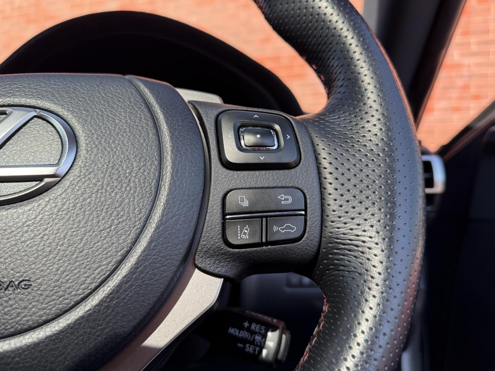 Lexus RC F 5.0 V8 Carbon Coupe 2dr Petrol Auto Euro 6 (463 ps)