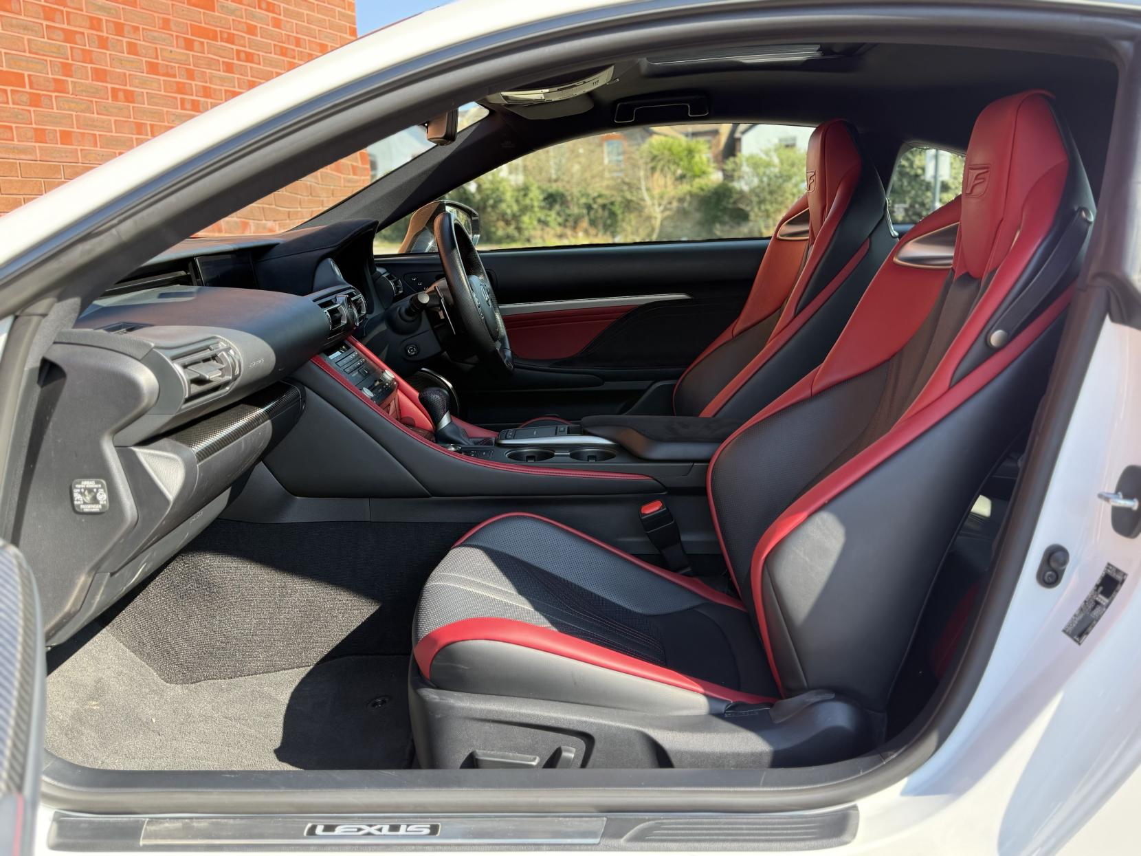 Lexus RC F 5.0 V8 Carbon Coupe 2dr Petrol Auto Euro 6 (463 ps)