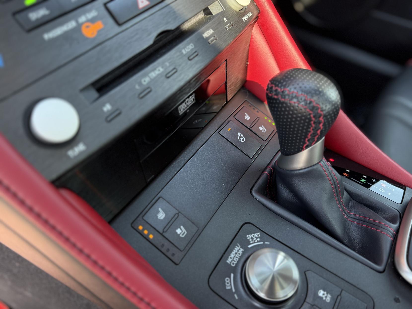 Lexus RC F 5.0 V8 Carbon Coupe 2dr Petrol Auto Euro 6 (463 ps)