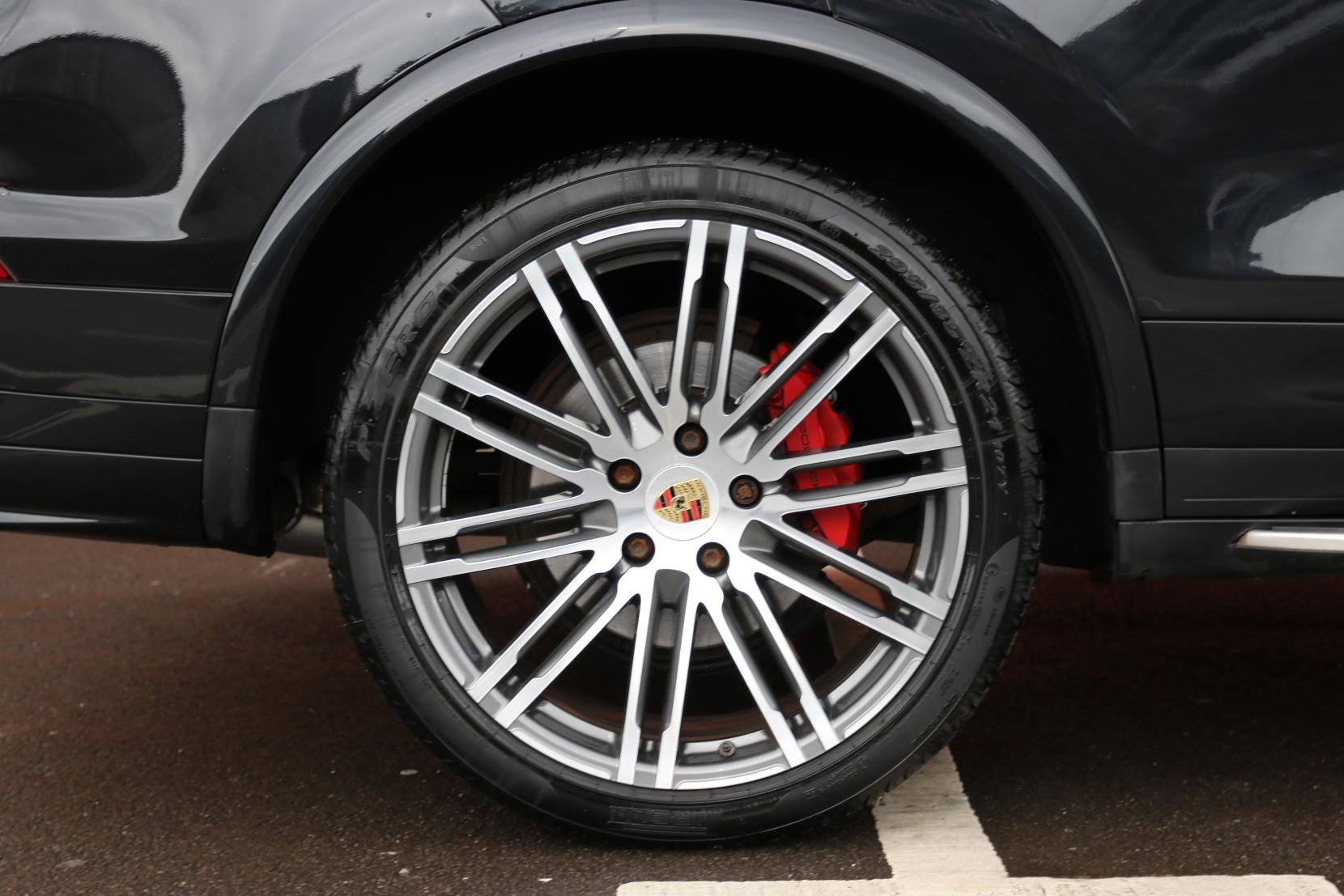 Porsche Cayenne 4.2 TD V8 S SUV 5dr Diesel TiptronicS 4WD Euro 6 (s/s) (385 ps)