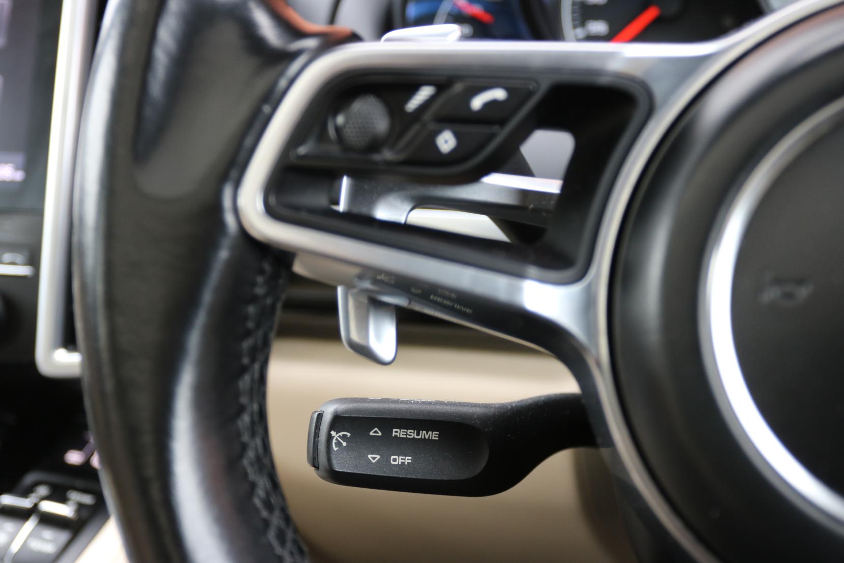 Porsche Cayenne 4.2 TD V8 S SUV 5dr Diesel TiptronicS 4WD Euro 6 (s/s) (385 ps)