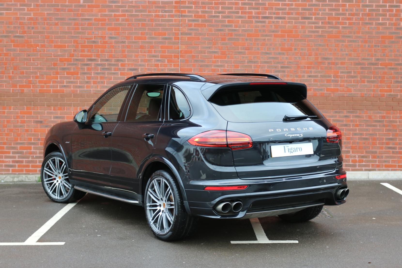 Porsche Cayenne 4.2 TD V8 S SUV 5dr Diesel TiptronicS 4WD Euro 6 (s/s) (385 ps)