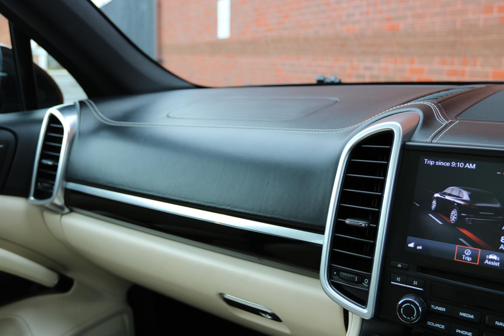 Porsche Cayenne 4.2 TD V8 S SUV 5dr Diesel TiptronicS 4WD Euro 6 (s/s) (385 ps)