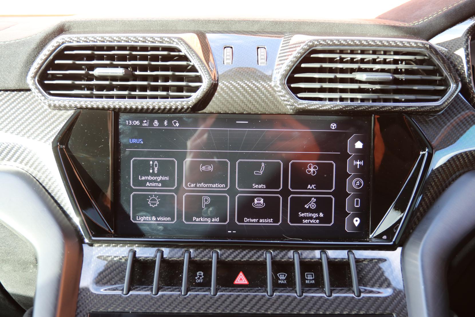 Lamborghini Urus 4.0 V8 BiTurbo Performante SUV 5dr Petrol Auto 4WD Euro 6 (666 ps)