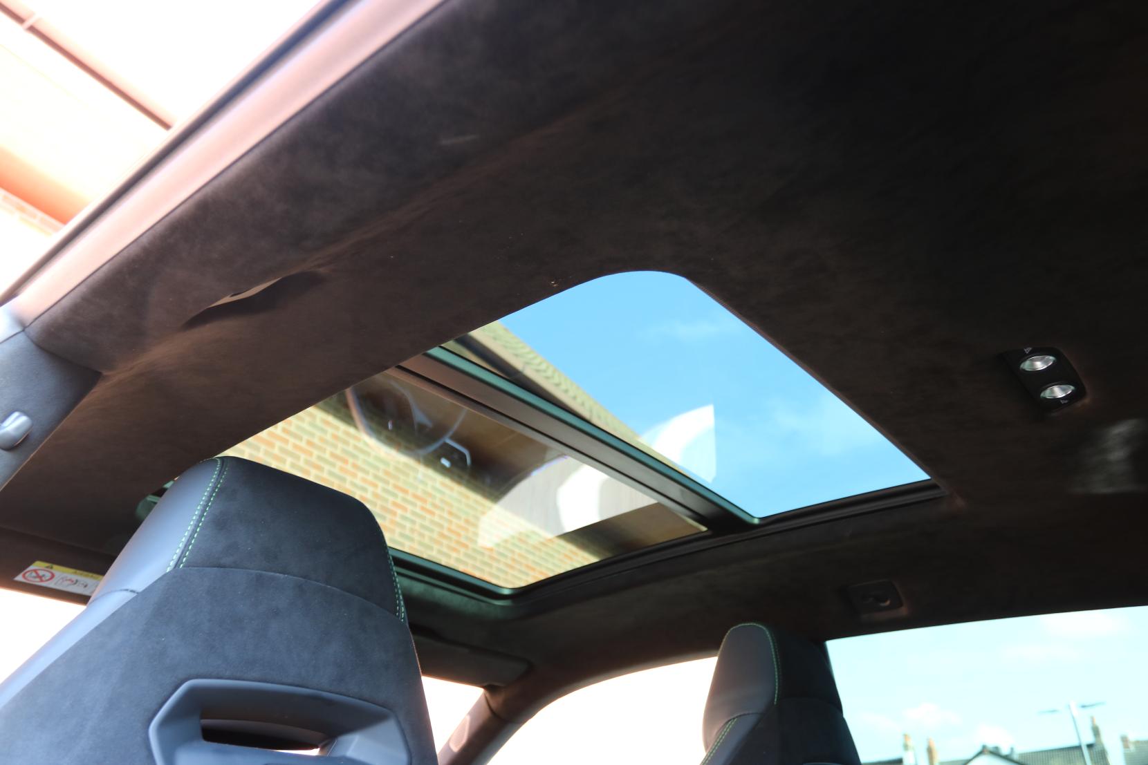 Lamborghini Urus 4.0 V8 BiTurbo Performante SUV 5dr Petrol Auto 4WD Euro 6 (666 ps)