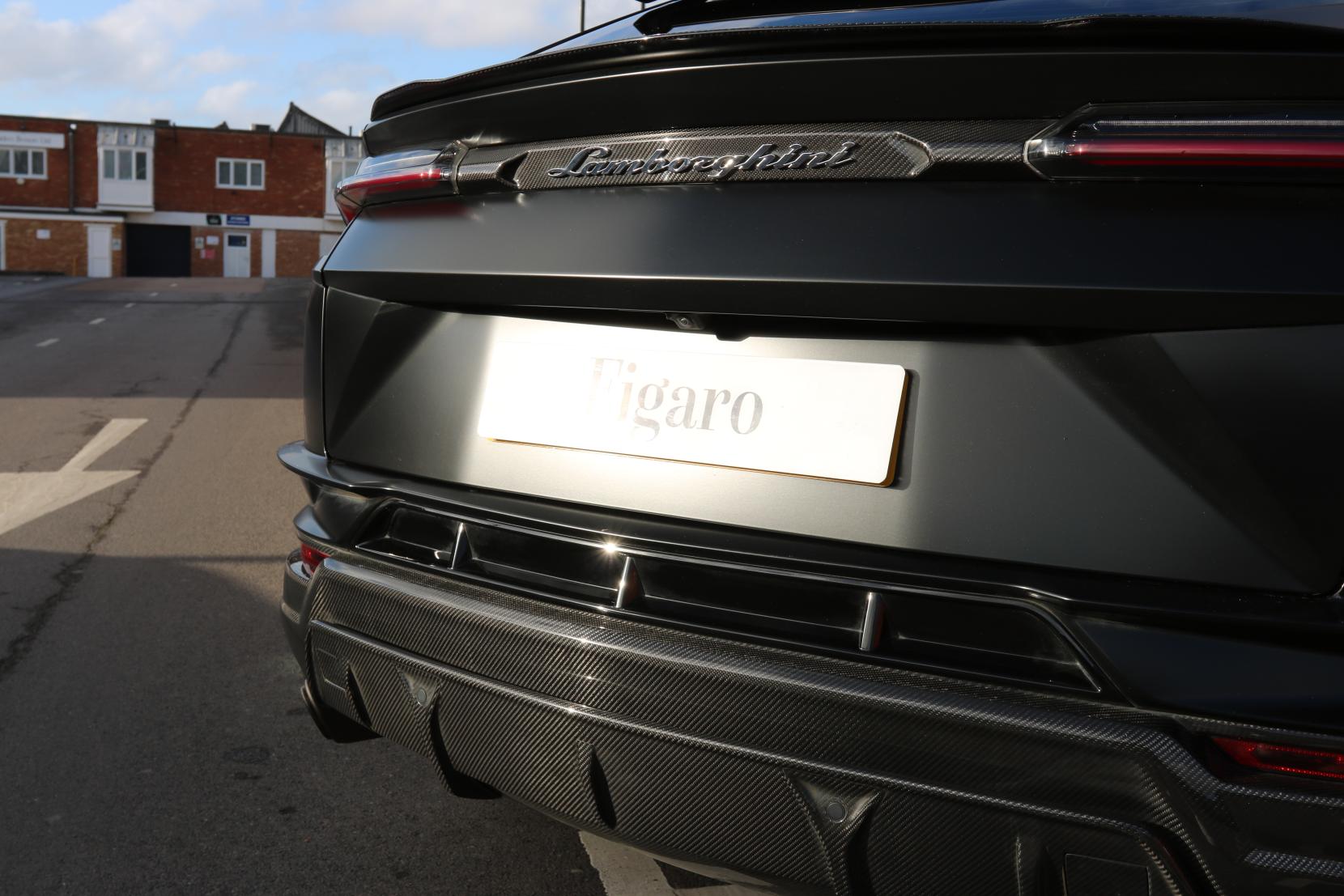 Lamborghini Urus 4.0 V8 BiTurbo Performante SUV 5dr Petrol Auto 4WD Euro 6 (666 ps)