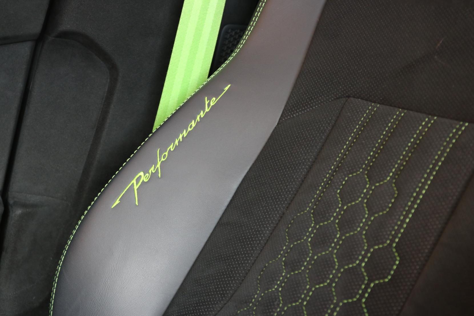 Lamborghini Urus 4.0 V8 BiTurbo Performante SUV 5dr Petrol Auto 4WD Euro 6 (666 ps)