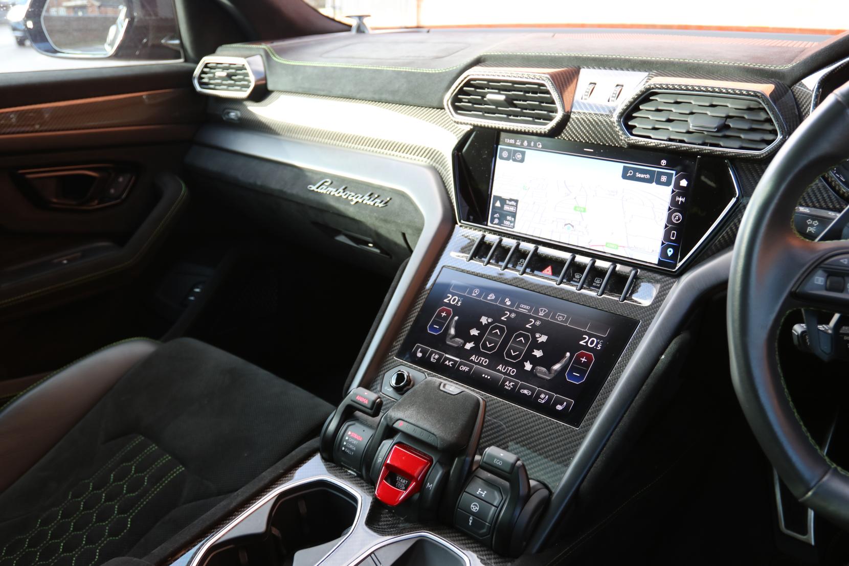 Lamborghini Urus 4.0 V8 BiTurbo Performante SUV 5dr Petrol Auto 4WD Euro 6 (666 ps)