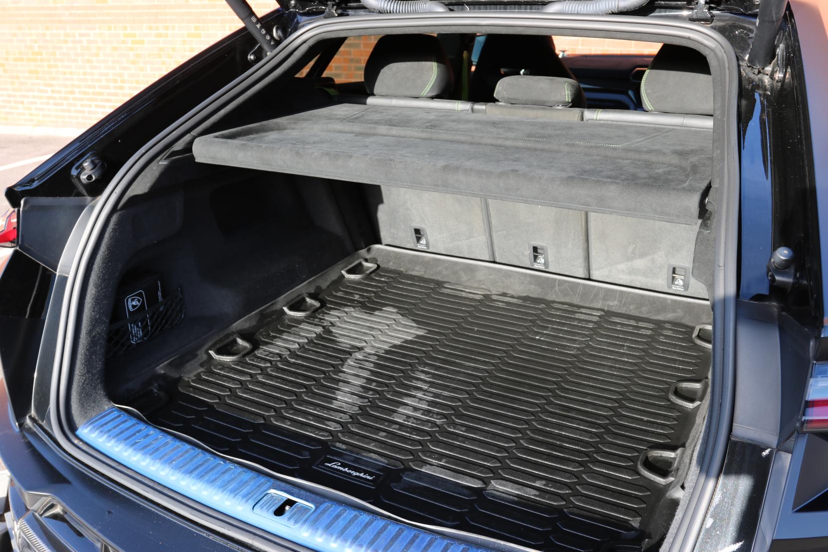 Lamborghini Urus 4.0 V8 BiTurbo Performante SUV 5dr Petrol Auto 4WD Euro 6 (666 ps)