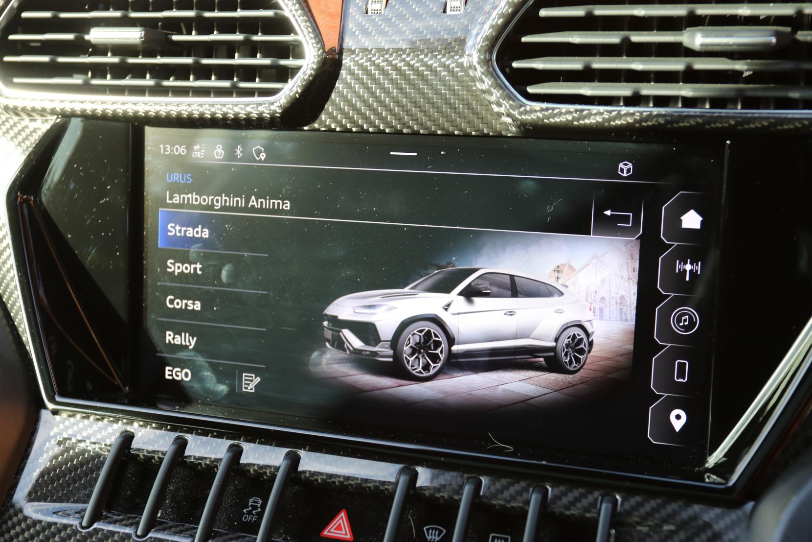 Lamborghini Urus 4.0 V8 BiTurbo Performante SUV 5dr Petrol Auto 4WD Euro 6 (666 ps)