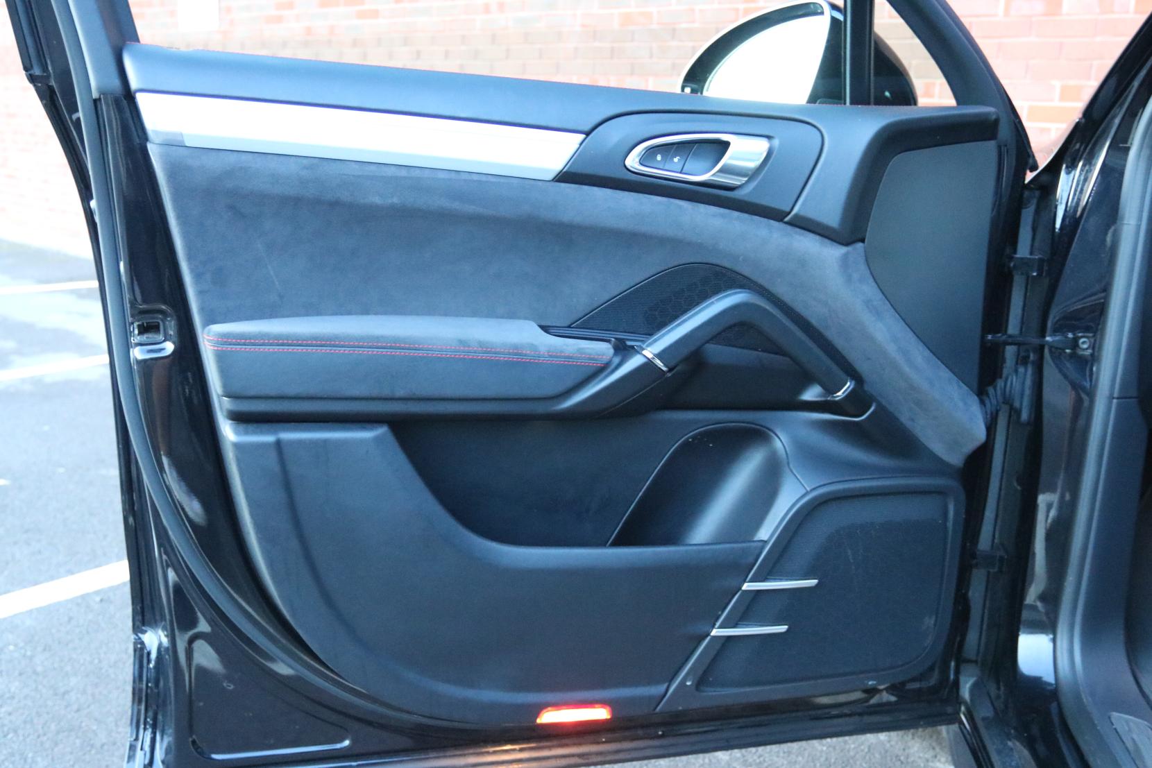 Porsche Cayenne 3.6T V6 GTS SUV 5dr Petrol TiptronicS 4WD Euro 6 (s/s) (440 ps)