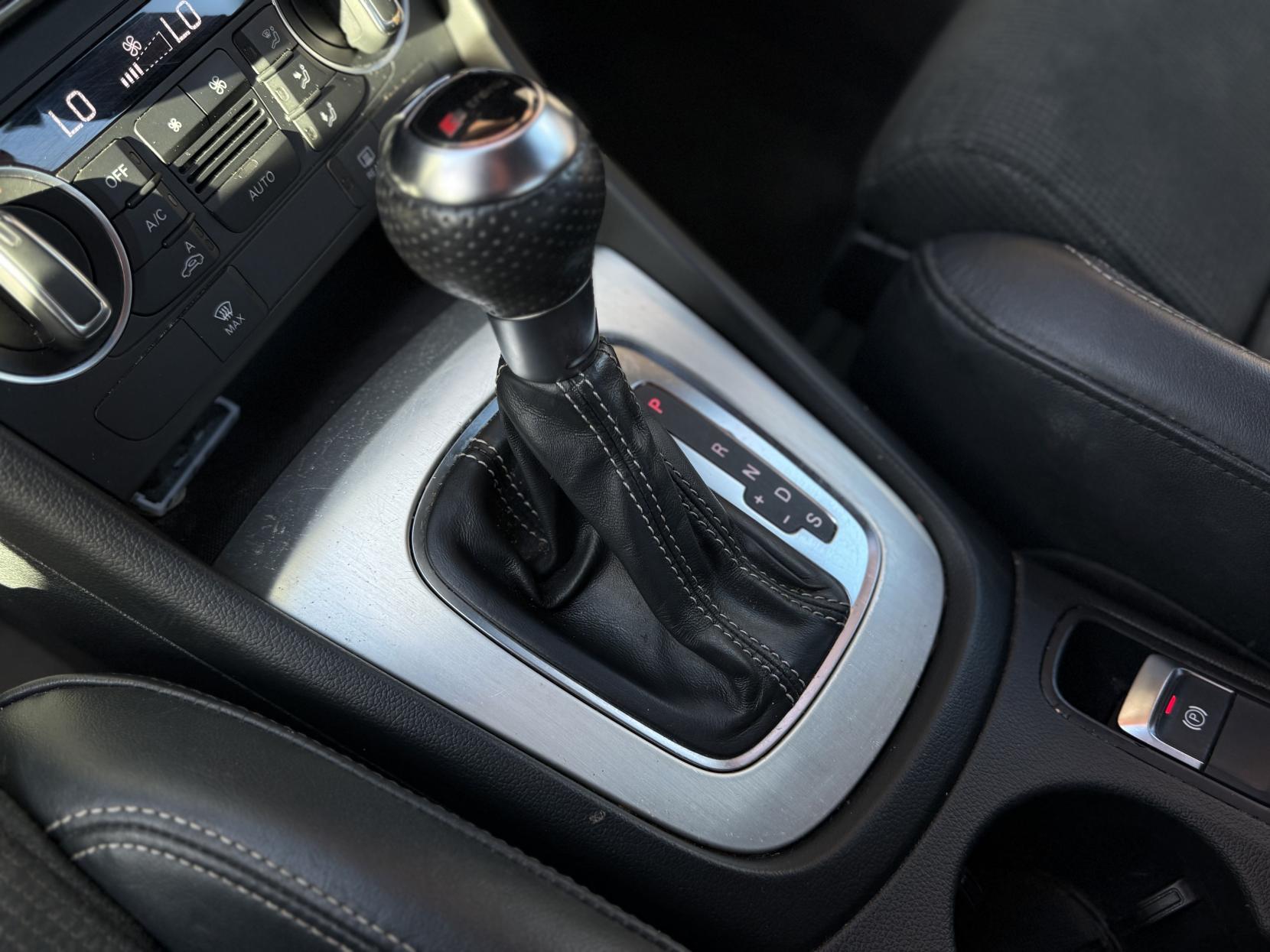 Audi Q3 1.4 TFSI CoD S line Edition SUV 5dr Petrol S Tronic Euro 6 (s/s) (150 ps)