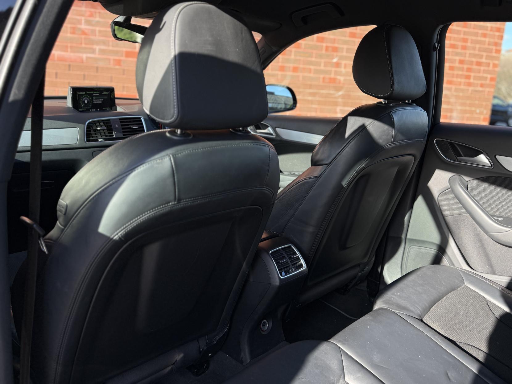 Audi Q3 1.4 TFSI CoD S line Edition SUV 5dr Petrol S Tronic Euro 6 (s/s) (150 ps)