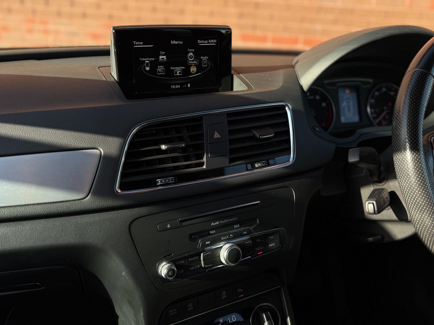 Audi Q3 1.4 TFSI CoD S line Edition SUV 5dr Petrol S Tronic Euro 6 (s/s) (150 ps)