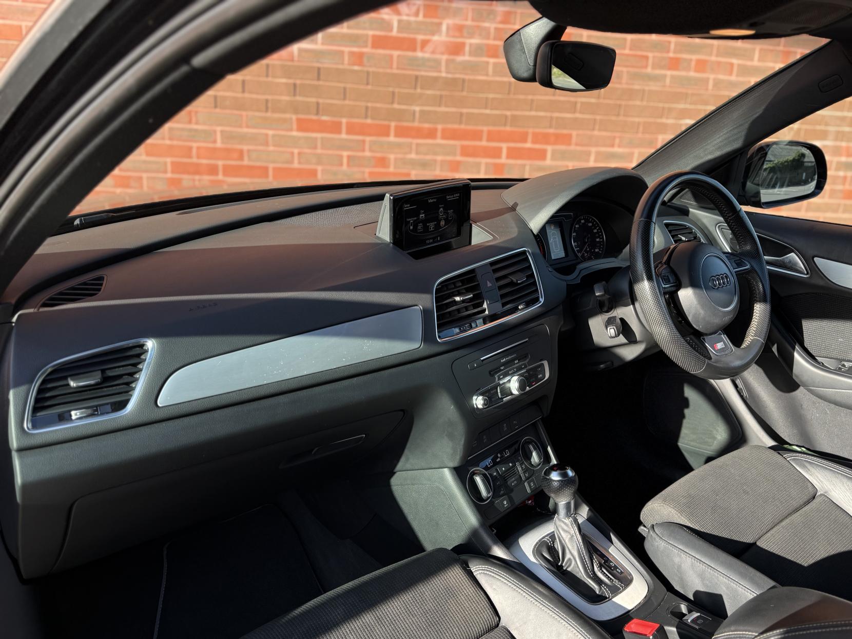 Audi Q3 1.4 TFSI CoD S line Edition SUV 5dr Petrol S Tronic Euro 6 (s/s) (150 ps)