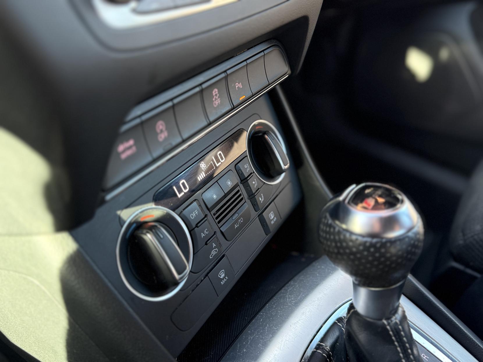 Audi Q3 1.4 TFSI CoD S line Edition SUV 5dr Petrol S Tronic Euro 6 (s/s) (150 ps)