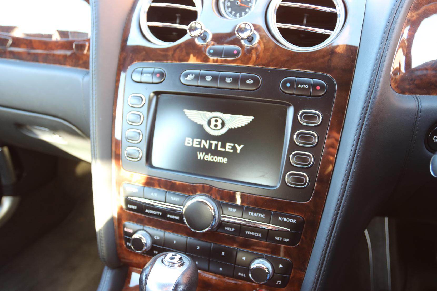 Bentley Continental 6.0 W12 Flying Spur Saloon 4dr Petrol Auto 4WD Euro 4 (560 ps)