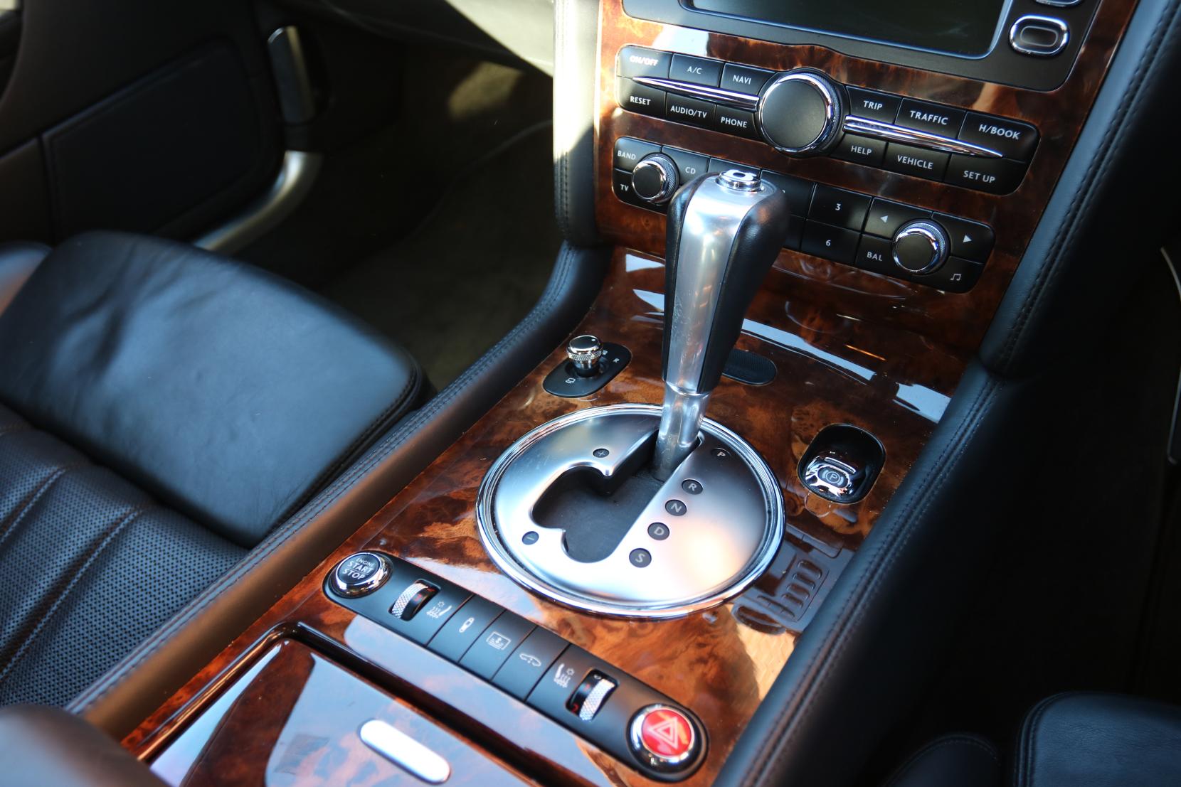 Bentley Continental 6.0 W12 Flying Spur Saloon 4dr Petrol Auto 4WD Euro 4 (560 ps)