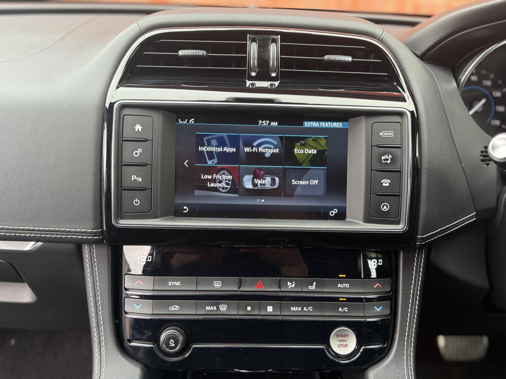 Jaguar F-PACE 2.0 D180 R-Sport SUV 5dr Diesel Auto Euro 6 (s/s) (180 ps)