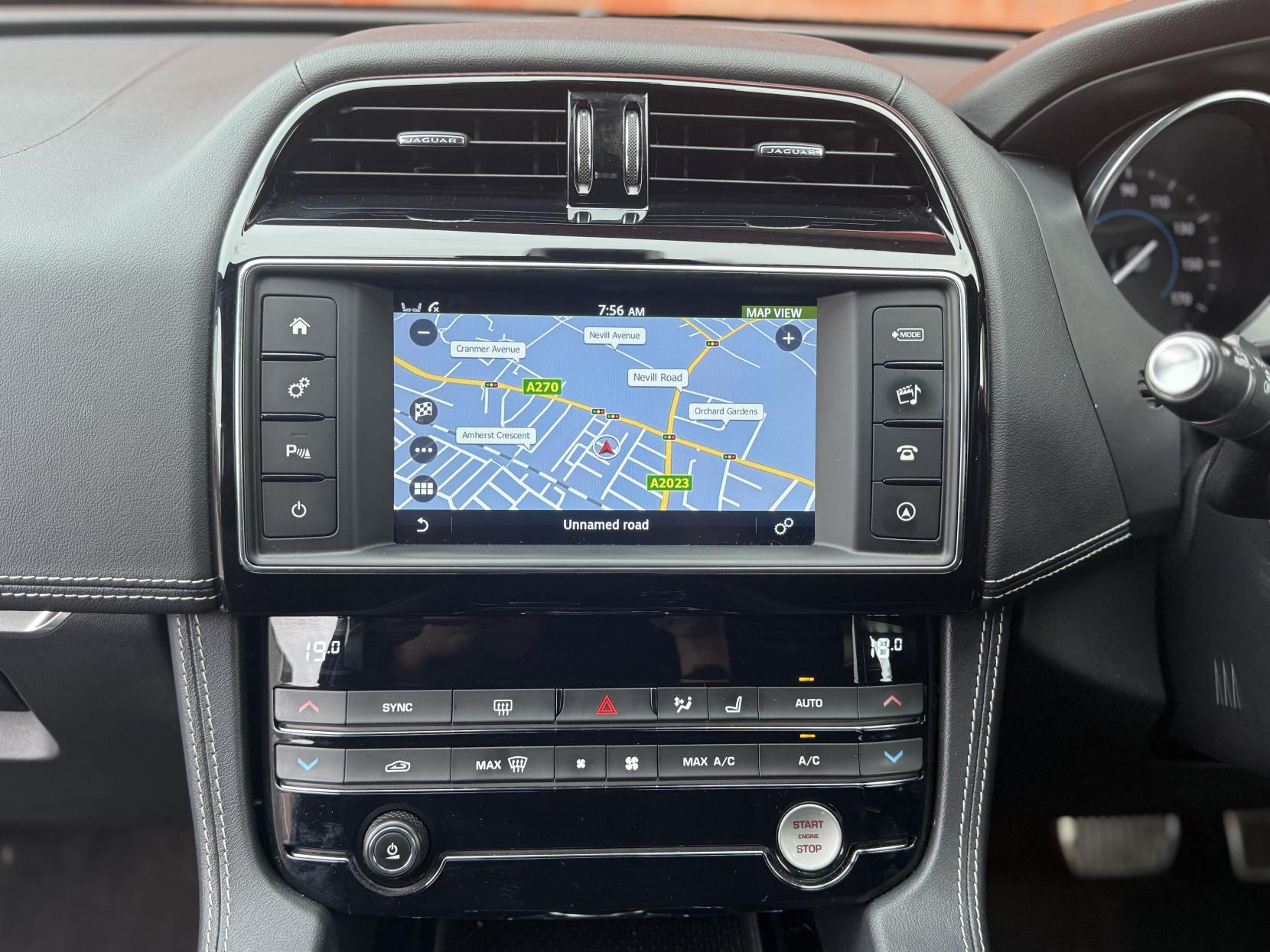 Jaguar F-PACE 2.0 D180 R-Sport SUV 5dr Diesel Auto Euro 6 (s/s) (180 ps)