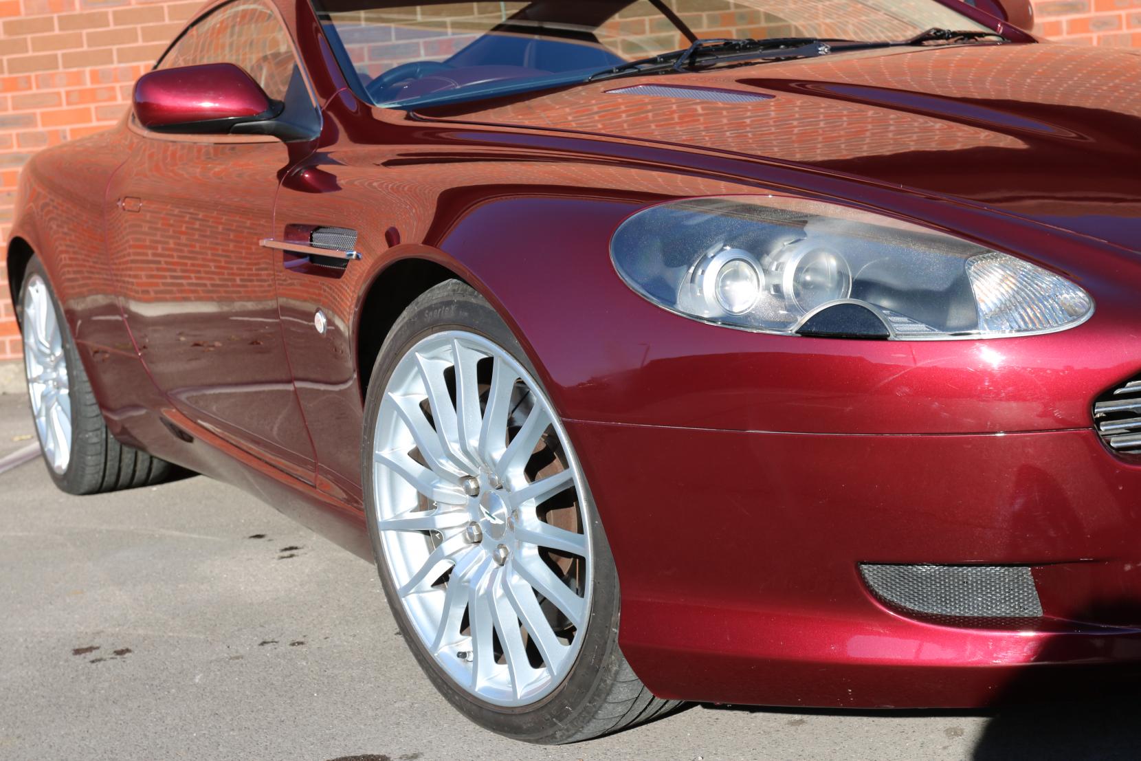 Aston Martin DB9 5.9 Coupe 2dr Petrol Seq (394 g/km, 450 bhp)