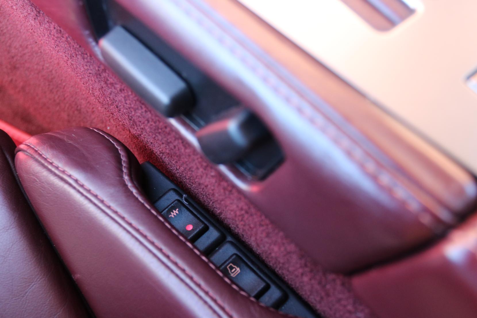 Aston Martin DB9 5.9 Coupe 2dr Petrol Seq (394 g/km, 450 bhp)