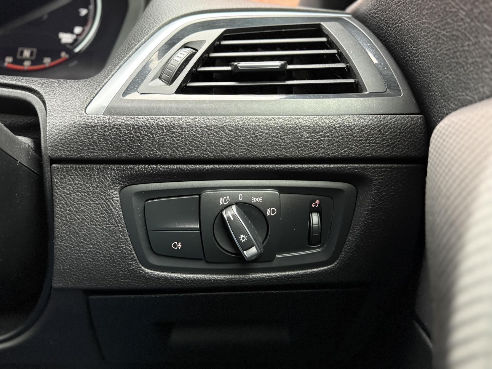 BMW M2 3.0 BiTurbo GPF Competition Coupe 2dr Petrol DCT Euro 6 (s/s) (410 ps)