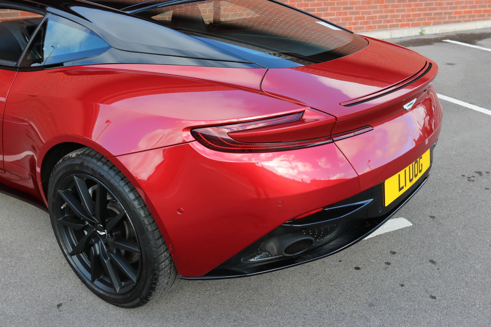 Aston Martin DB11 5.2 V12 Coupe 2dr Petrol Auto Euro 6 (s/s) (608 ps)